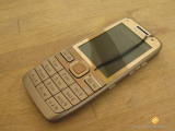 Nokia E52 z�ota